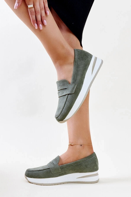 Grüne perforierte Muna-Schuhe Grüne perforierte Muna-Schuhe