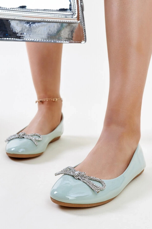 Grüne Ballerinas aus Lackleder mit... Grüne Ballerinas aus Lackleder mit...