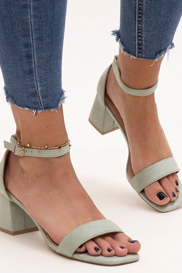 Issa – Hellgrüne Sandalen mit Blockabsatz