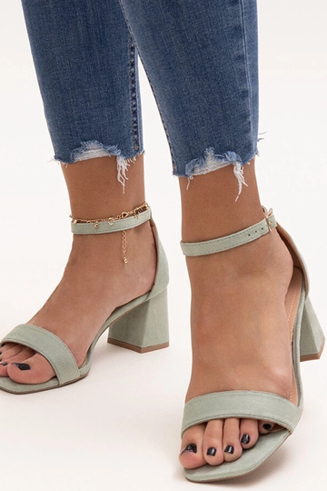 Issa – Hellgrüne Sandalen mit Blockabsatz 2