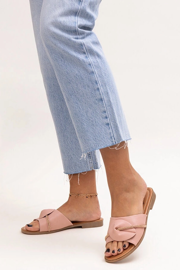 Kappen verziert mit einem... 2