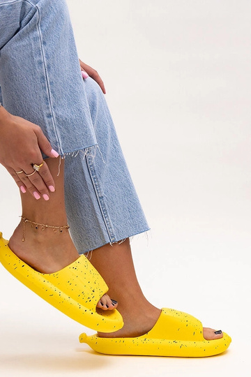 Gelbe Flip-Flops mit breitem Riemen Hekssa 2