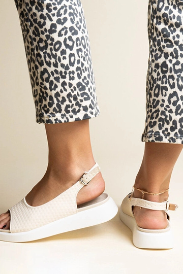 Beige Sandalen mit dickerer...