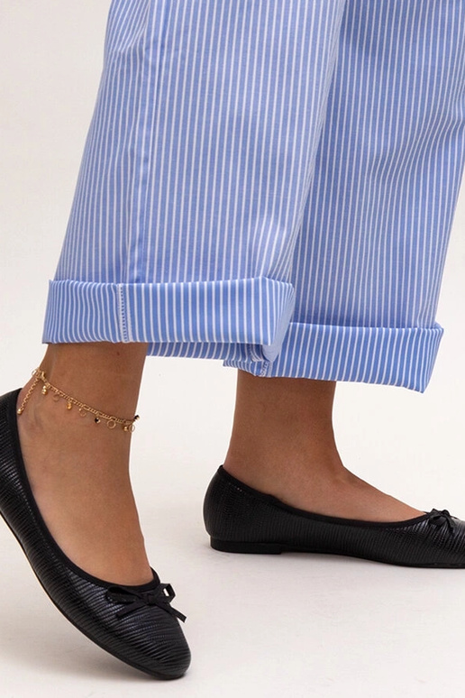 Schwarze Ballerinas mit Schleife und... Schwarze Ballerinas mit Schleife und...