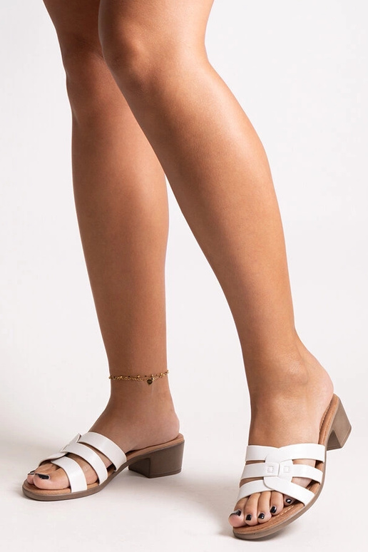 Weiße Pantoletten mit hohem Absatz... Weiße Pantoletten mit hohem Absatz...