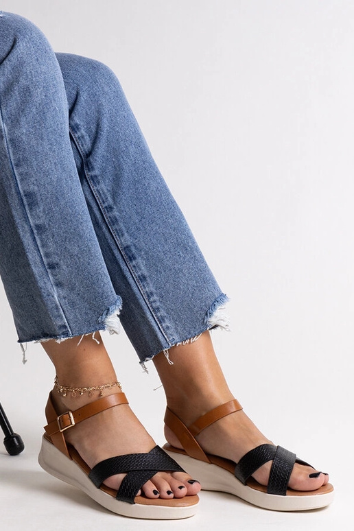 Schwarze und braune Hakima-Sandalen... Schwarze und braune Hakima-Sandalen...