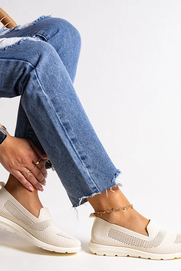 Beige Sneaker mit Schaumstoffsohle von Rahima