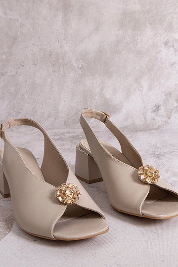 Beige Leder-Sandalen mit...