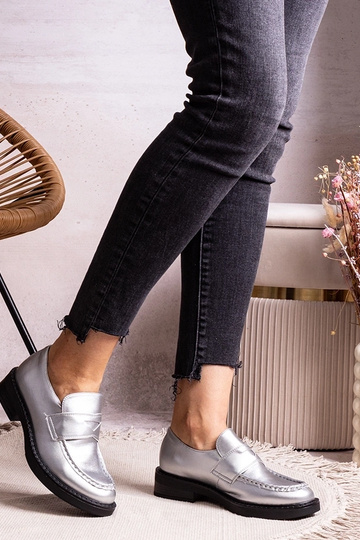 Silberne elegante Loafer...