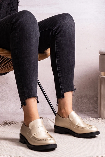 Goldene elegante Mokassins... 2