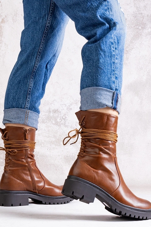 Braune Stiefel aus Ökoleder Sahera