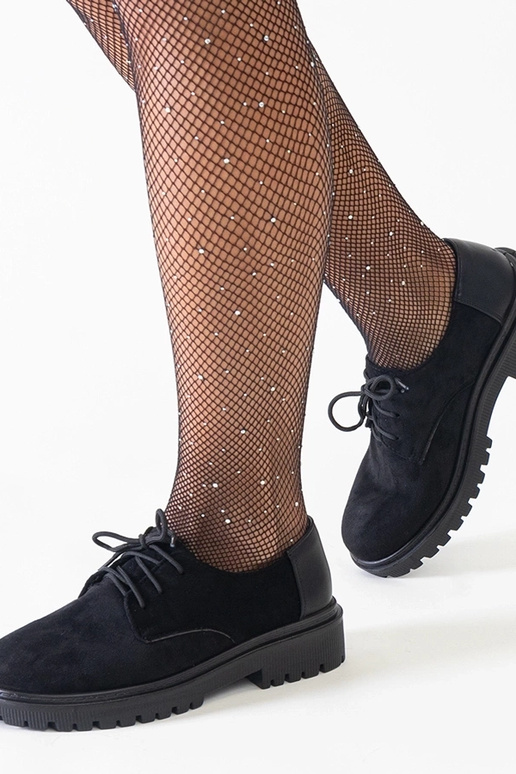 Schwarze Freizeitschuhe mit Schnürung...