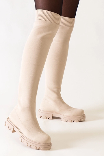 Athira lange beige Stoffstiefel auf der Plattform