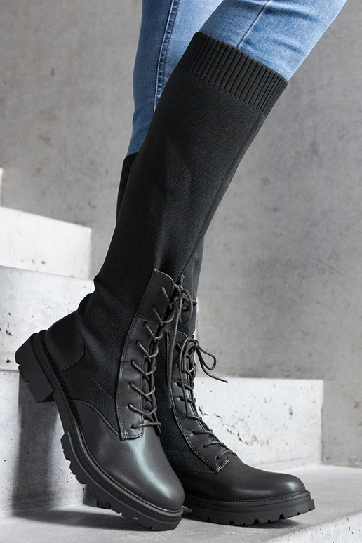 Grüne Schlupfstiefel mit elastischem... Grüne Schlupfstiefel mit elastischem...