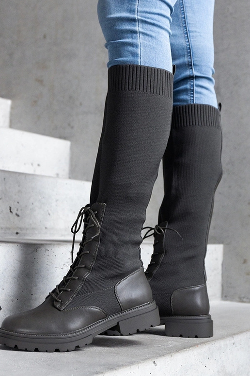 Grüne Schlupfstiefel mit elastischem... Grüne Schlupfstiefel mit elastischem...