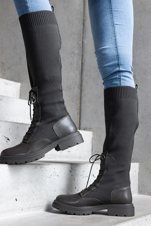 Grüne Schlupfstiefel mit elastischem... Grüne Schlupfstiefel mit elastischem...