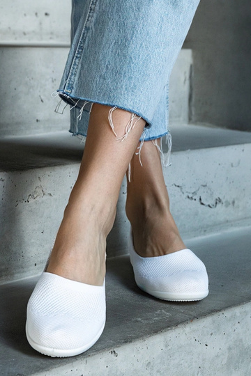 Weiße Ballerinas aus Stoff von Provencher 2