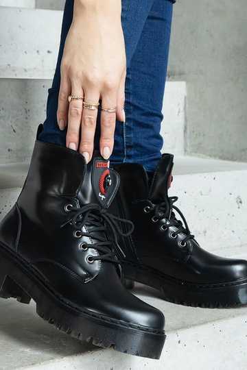 Schwarze Damenstiefeletten Ranco 2