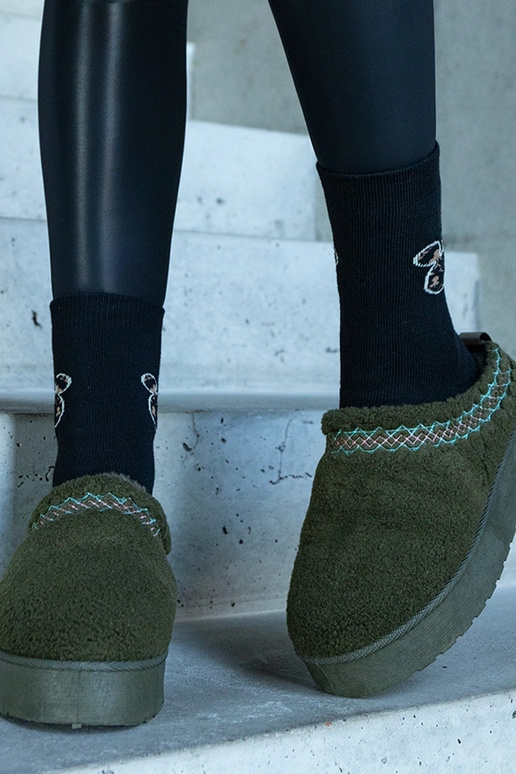 Grüne Low-Top-Plateau-Schneestiefel... Grüne Low-Top-Plateau-Schneestiefel...