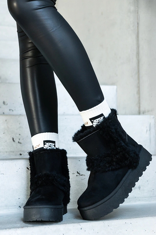 Schwarze Schneestiefel aus...