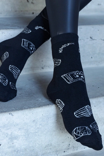 Schwarz-weiße warme Socken... 2