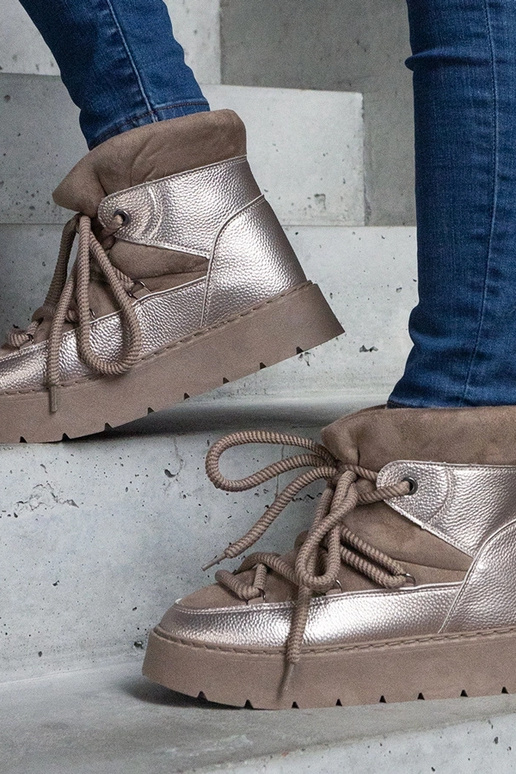 Dunkelbeige pelzgefütterte...