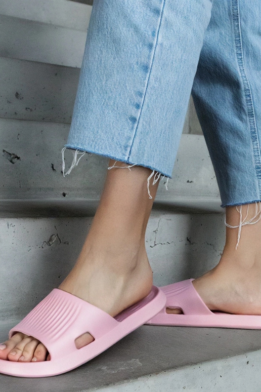 Hausschuhe aus Schaumstoff in Rosa... Hausschuhe aus Schaumstoff in Rosa...