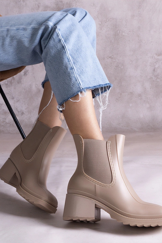 Beige Gummistiefel mit Absatz Surien Beige Gummistiefel mit Absatz Surien