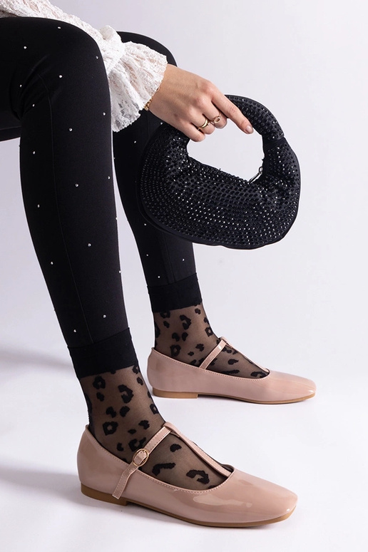 Beige Ballerinas aus Lackleder mit... Beige Ballerinas aus Lackleder mit...