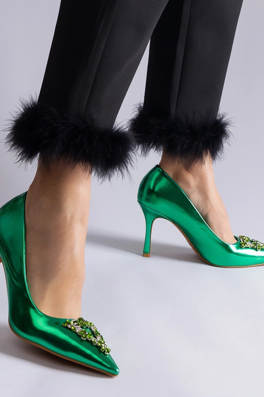 Grüne Stilettos aus Lackleder... Grüne Stilettos aus Lackleder...