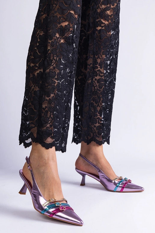 Lilafarbene Pumps mit offener Spitze... Lilafarbene Pumps mit offener Spitze...