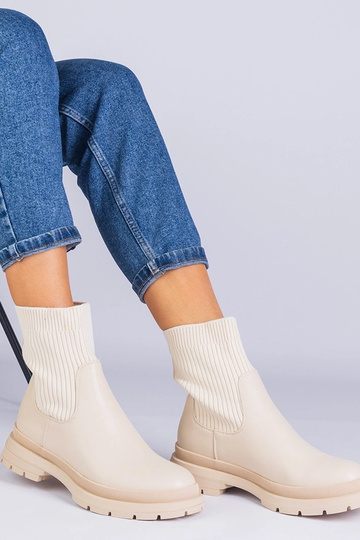 Beige Stiefeletten mit...