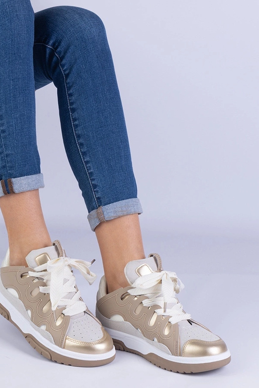 Beige Damen Sneaker mit Zierschnürung... Beige Damen Sneaker mit Zierschnürung...