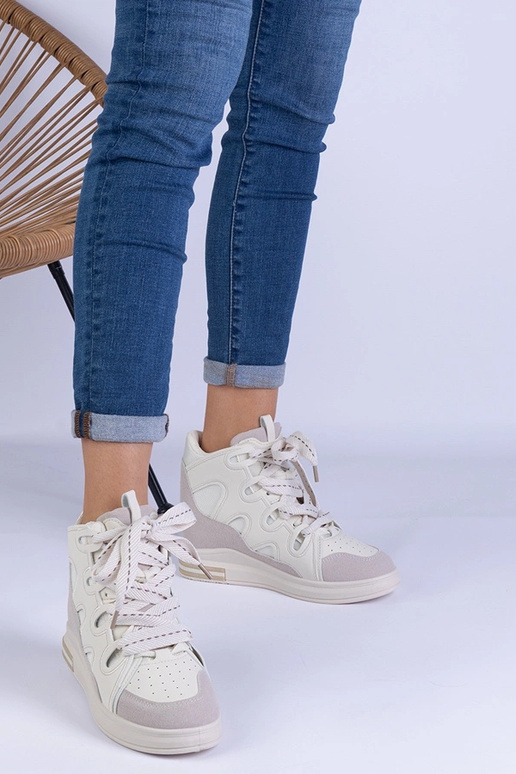 Weiße Damen-Sneaker mit dicken... Weiße Damen-Sneaker mit dicken...