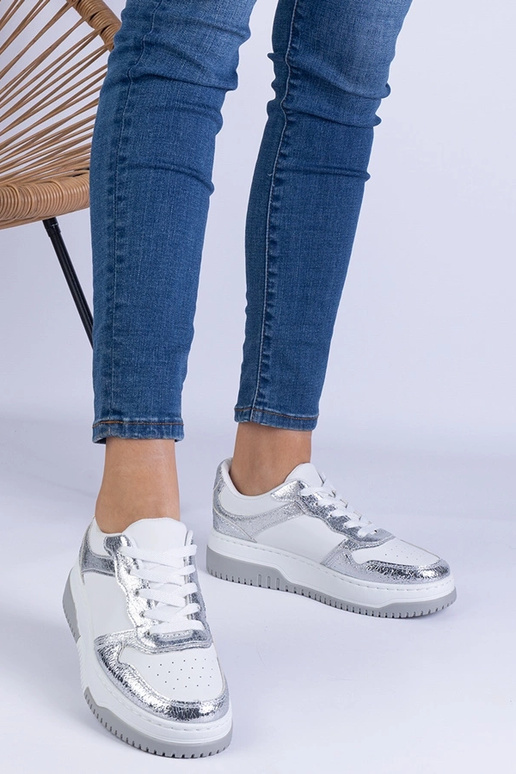 Silberne Sneaker mit dicker Sohle Undina Silberne Sneaker mit dicker Sohle Undina