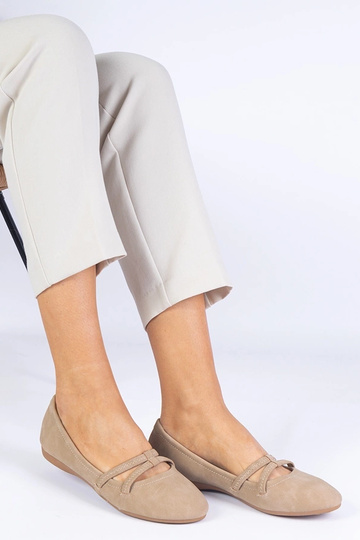 Beige Damenballerinas aus...