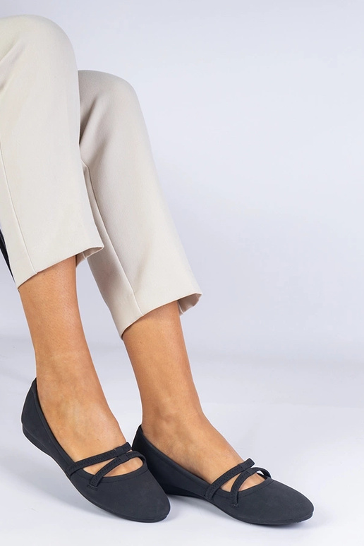 Schwarze Damenballerinas aus mattem...