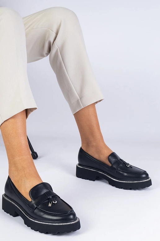 Schwarze Damen-Loafer mit dicker...