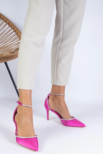 Rosa Pumps aus Satin,... 2