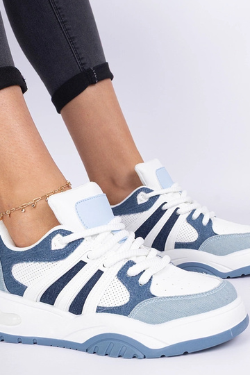 Blaue Damen-Sneakers mit massiver Schnürung Bartella 2