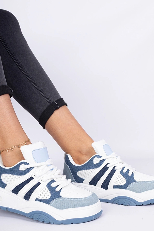 Blaue Damen-Sneakers mit massiver... Blaue Damen-Sneakers mit massiver...