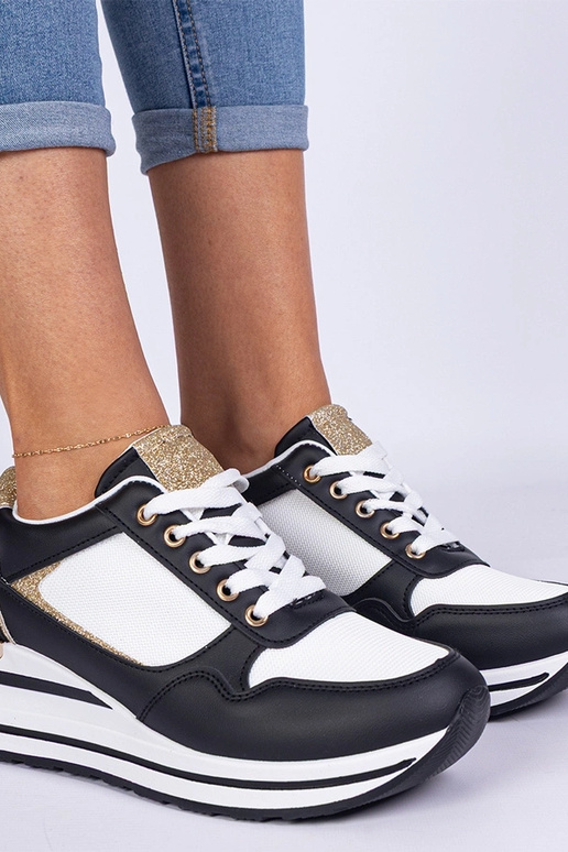 Schwarze Sneakers mit Glitzer und... Schwarze Sneakers mit Glitzer und...