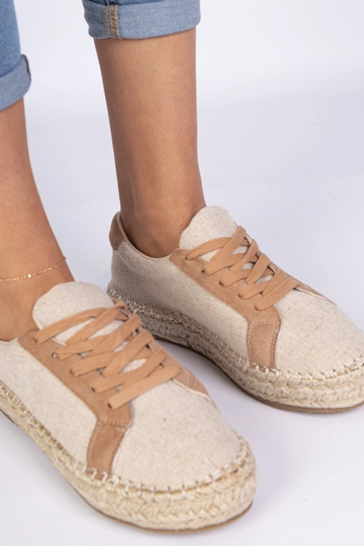 Braune Damen-Espadrilles mit... Braune Damen-Espadrilles mit...