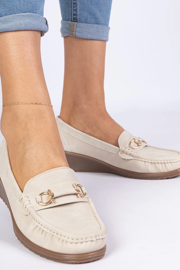Beige Damenmokassins mit...