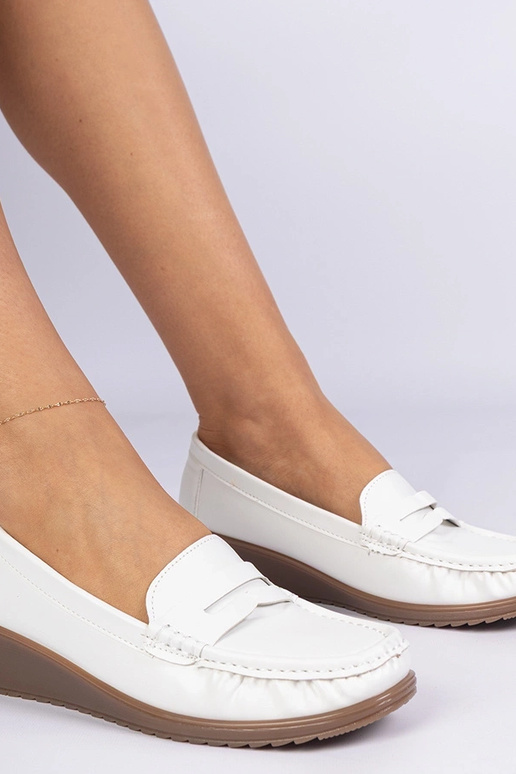 Weiße Mokassins für Damen mit... Weiße Mokassins für Damen mit...