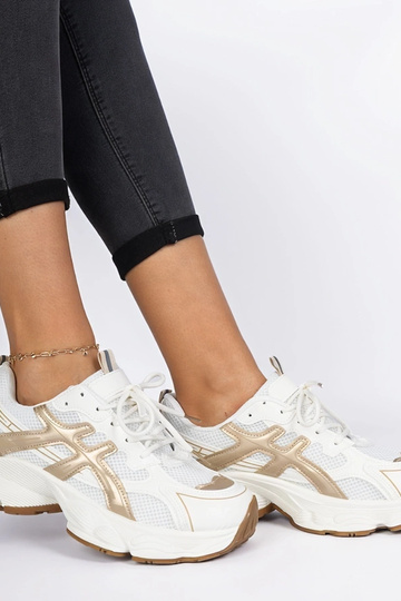 Beige Damensneaker auf massiver Sohle Enos