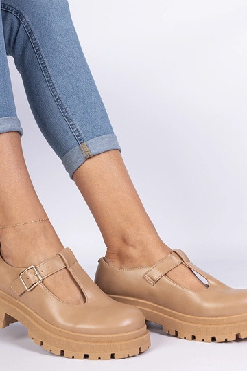 Braune Schuhe mit Plateau...