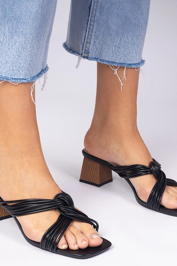 Schwarze elegante Clogs auf Blockabsatz Lilea 2