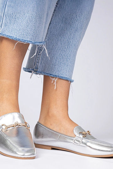 Silberne Mokassins mit...