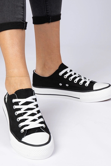 Schwarze klassische...